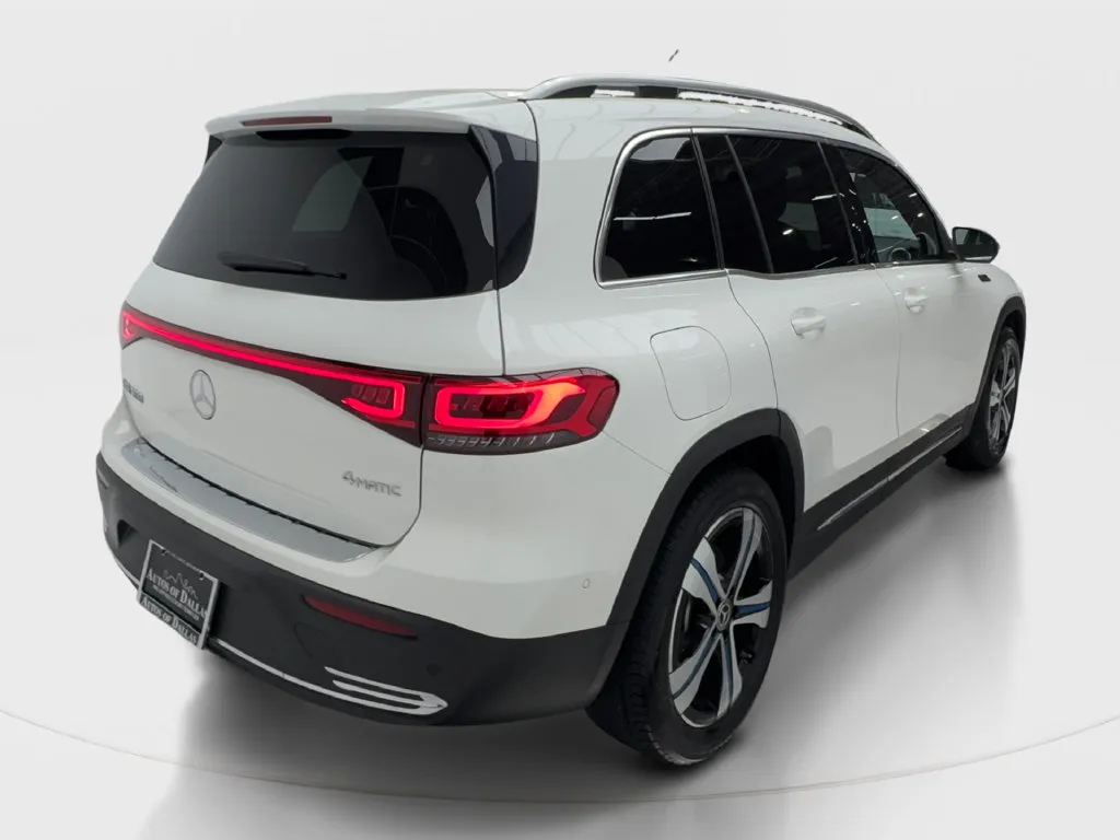 Mercedes-Benz EQB photo 8