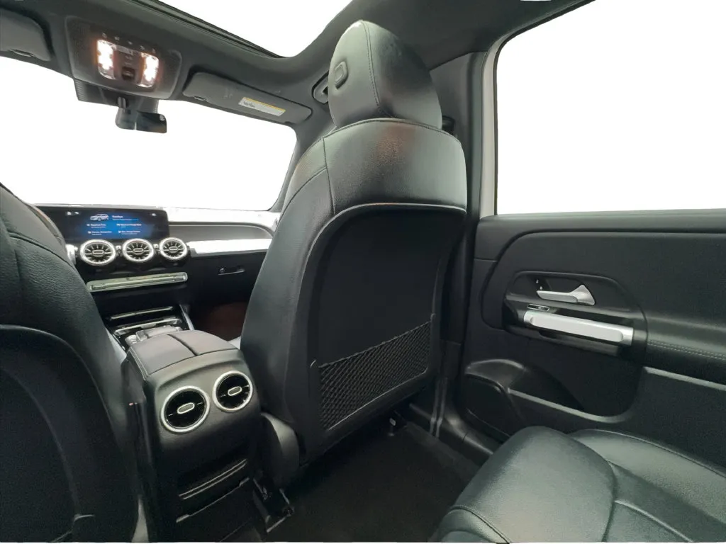 Mercedes-Benz EQB photo 42