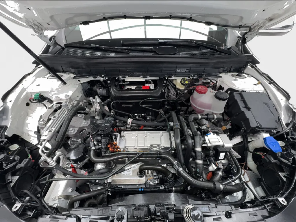 Mercedes-Benz EQB photo 20