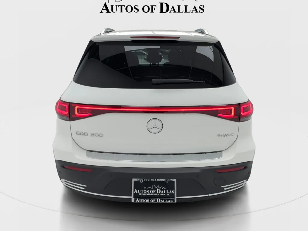 Mercedes-Benz EQB photo 10