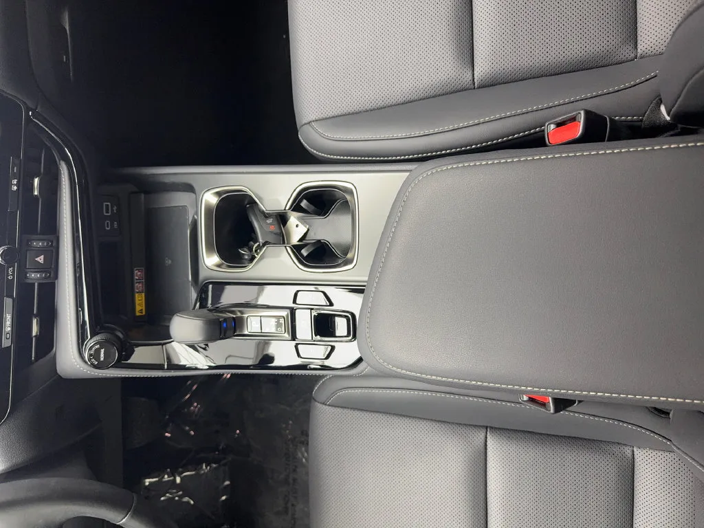 Lexus NX photo 40