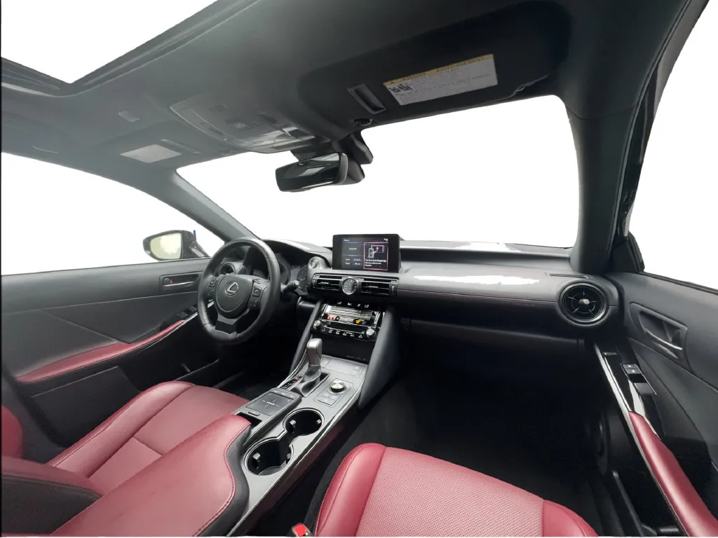 Lexus IS photo 39