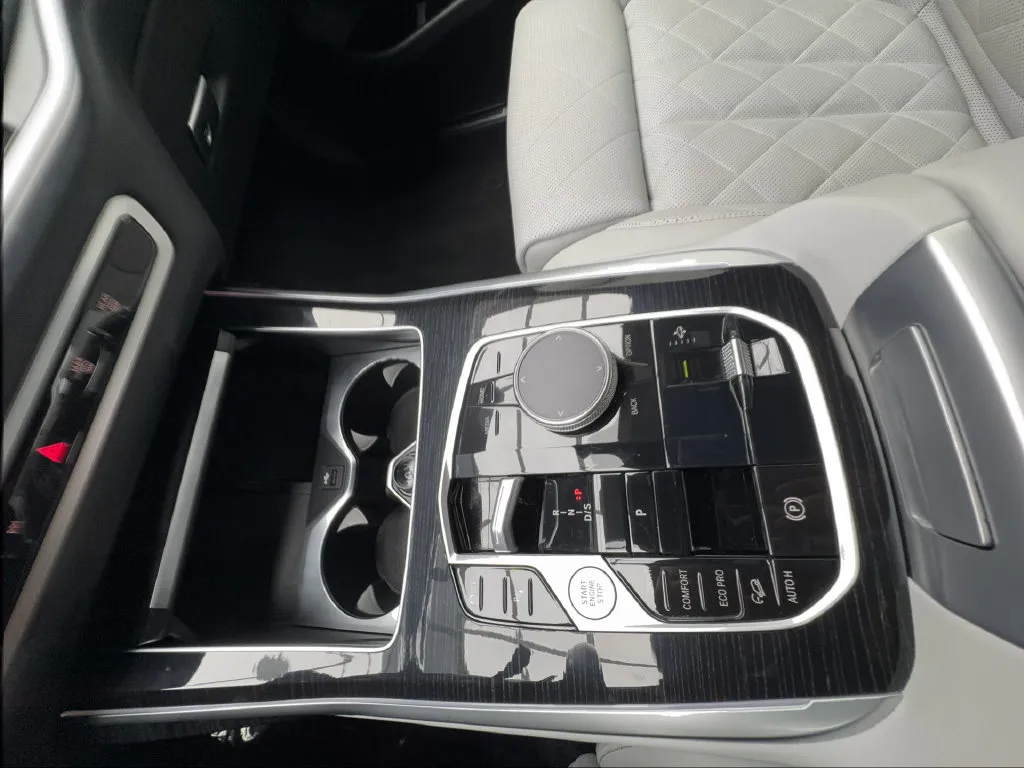 BMW X7 photo 56