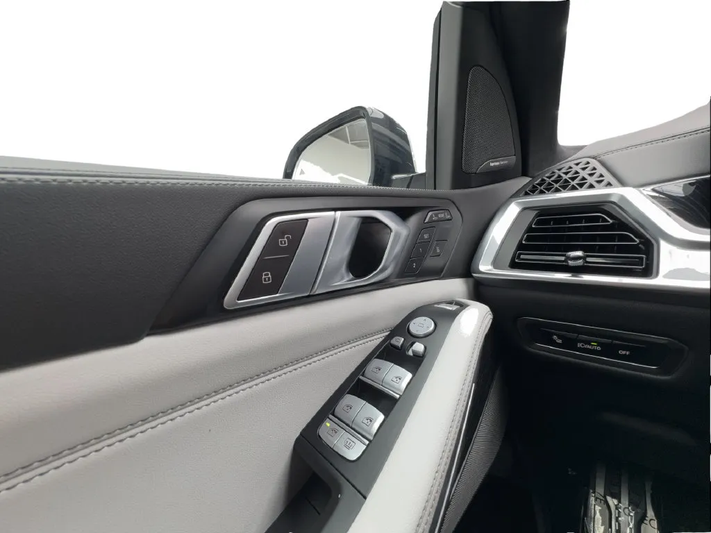 BMW X7 photo 51