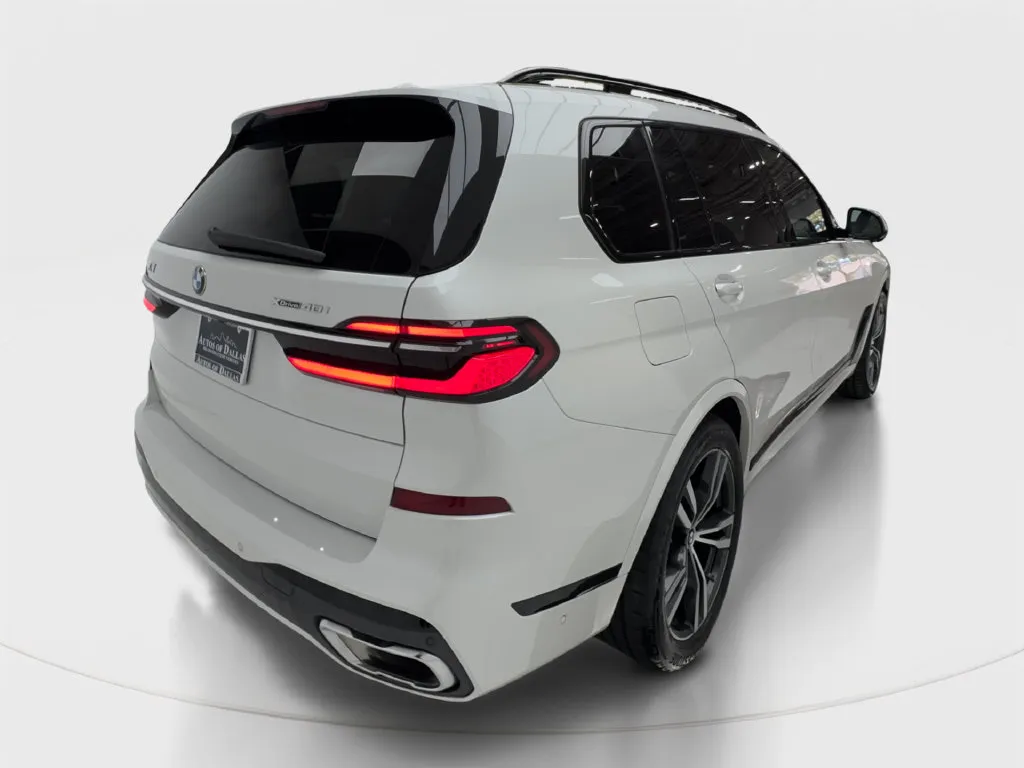 BMW X7 photo 8