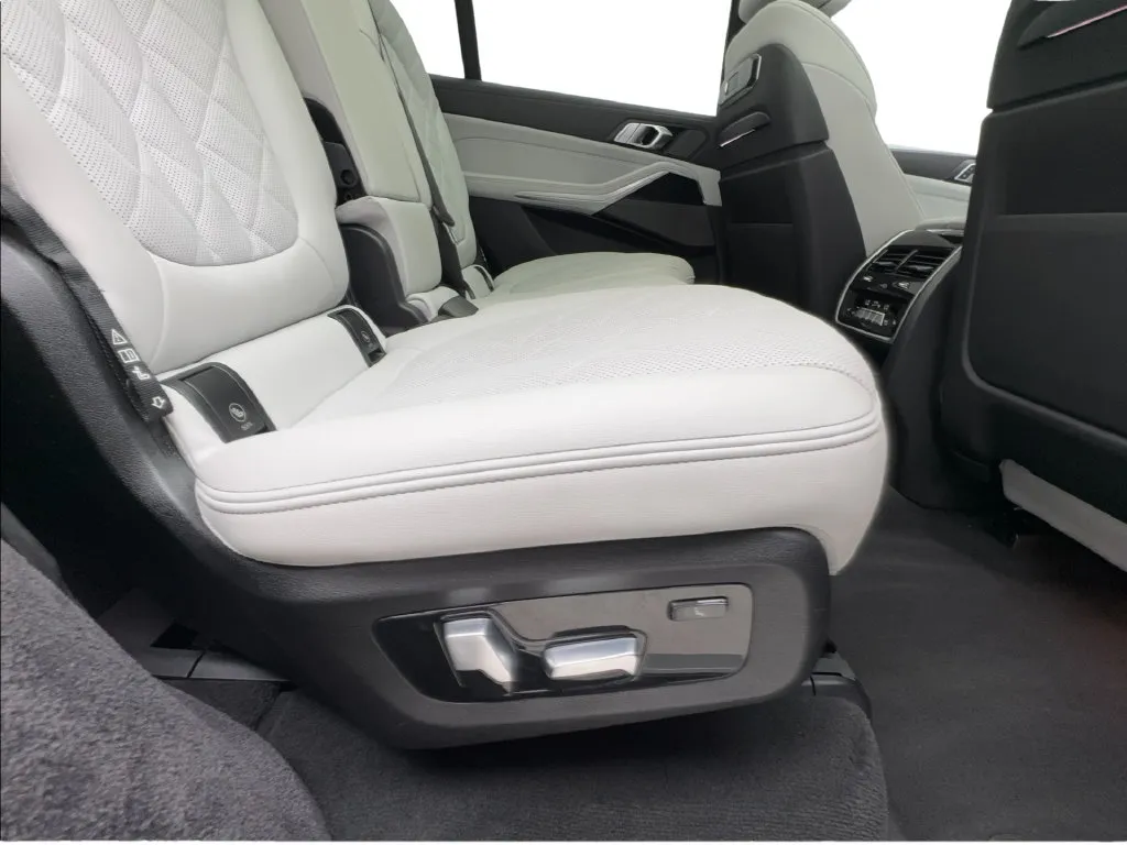 BMW X7 photo 37
