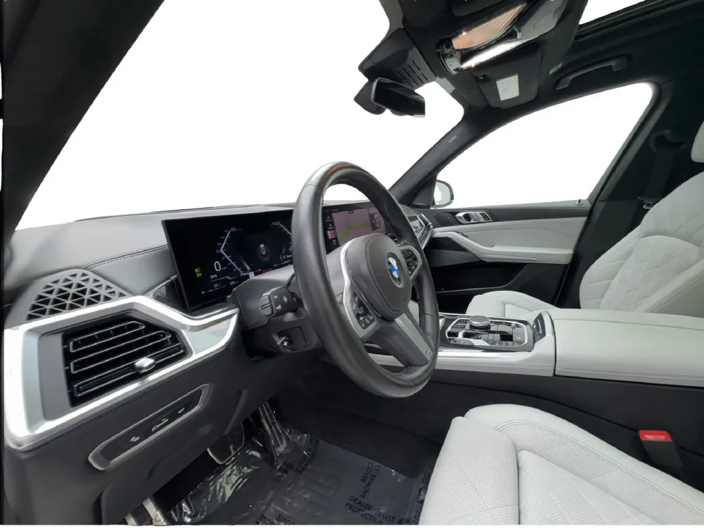 BMW X7 photo 26