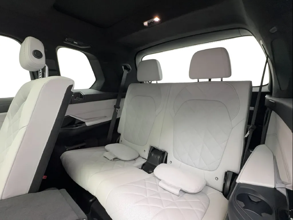 BMW X7 photo 33
