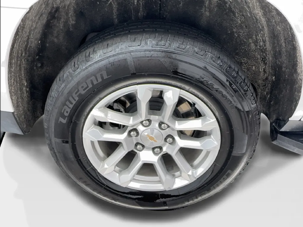 Chevrolet Tahoe photo 15