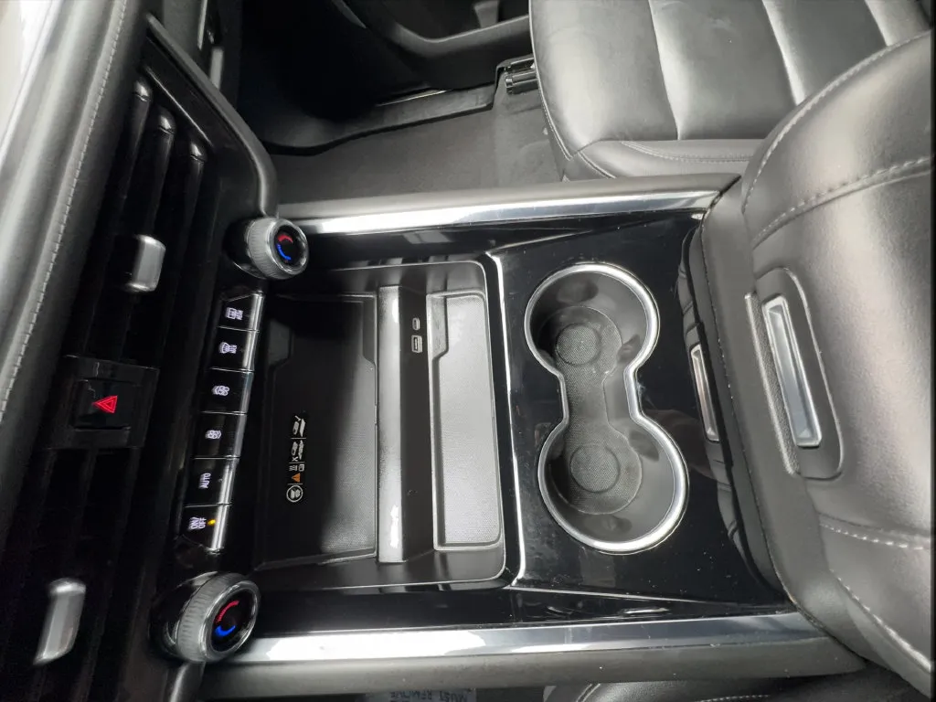 Chevrolet Tahoe photo 54