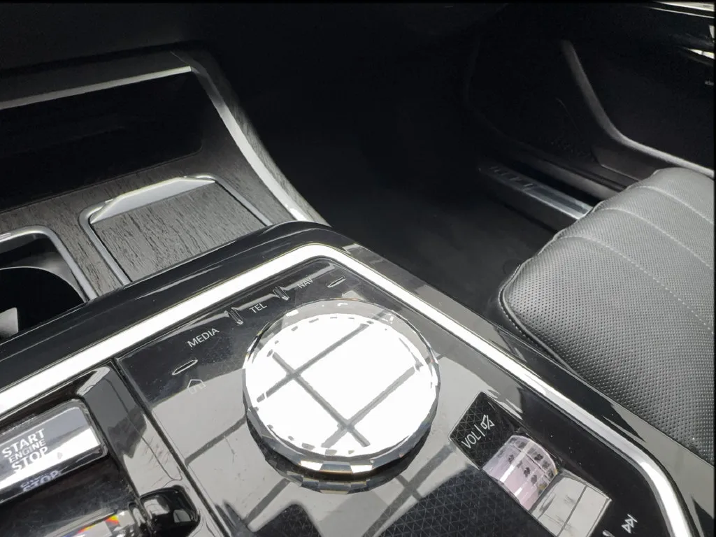 BMW 7 Series photo 52