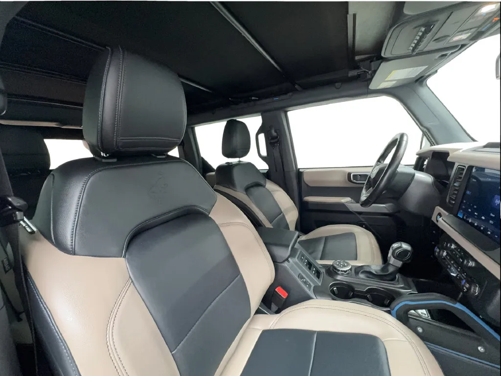 Ford Bronco photo 32