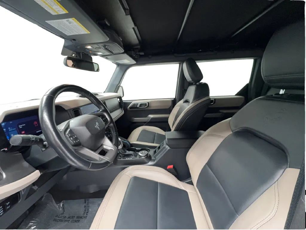 Ford Bronco photo 20