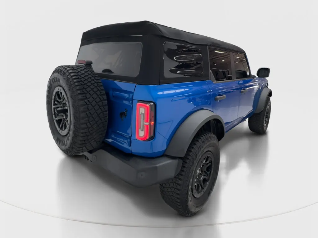 Ford Bronco photo 8