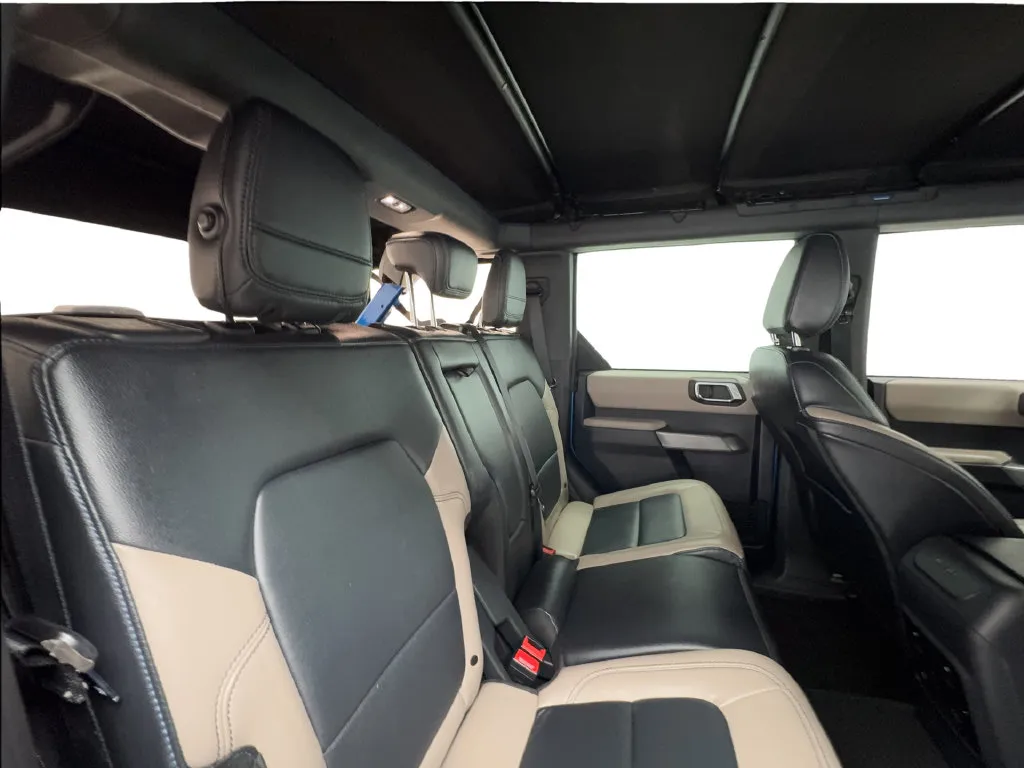 Ford Bronco photo 29