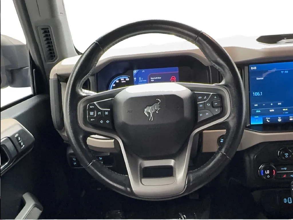 Ford Bronco photo 39
