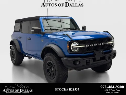 Blue 2023 Ford Bronco Wildtrak for sale in Plano, TX