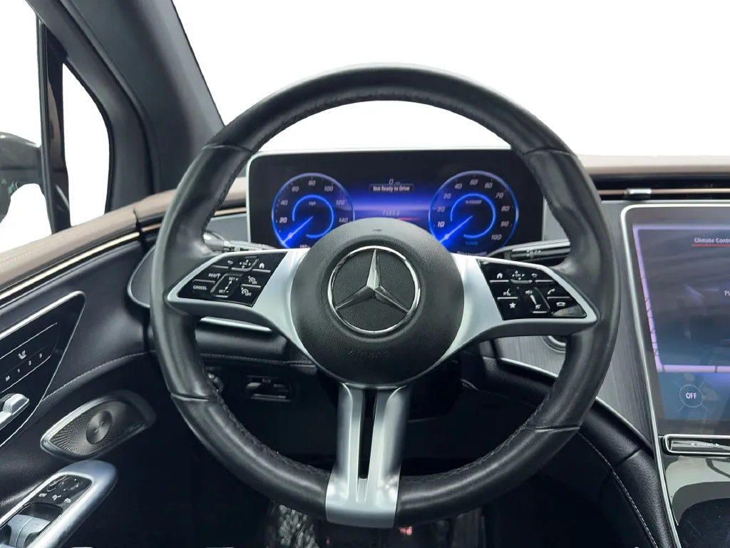 Mercedes-Benz EQE photo 37