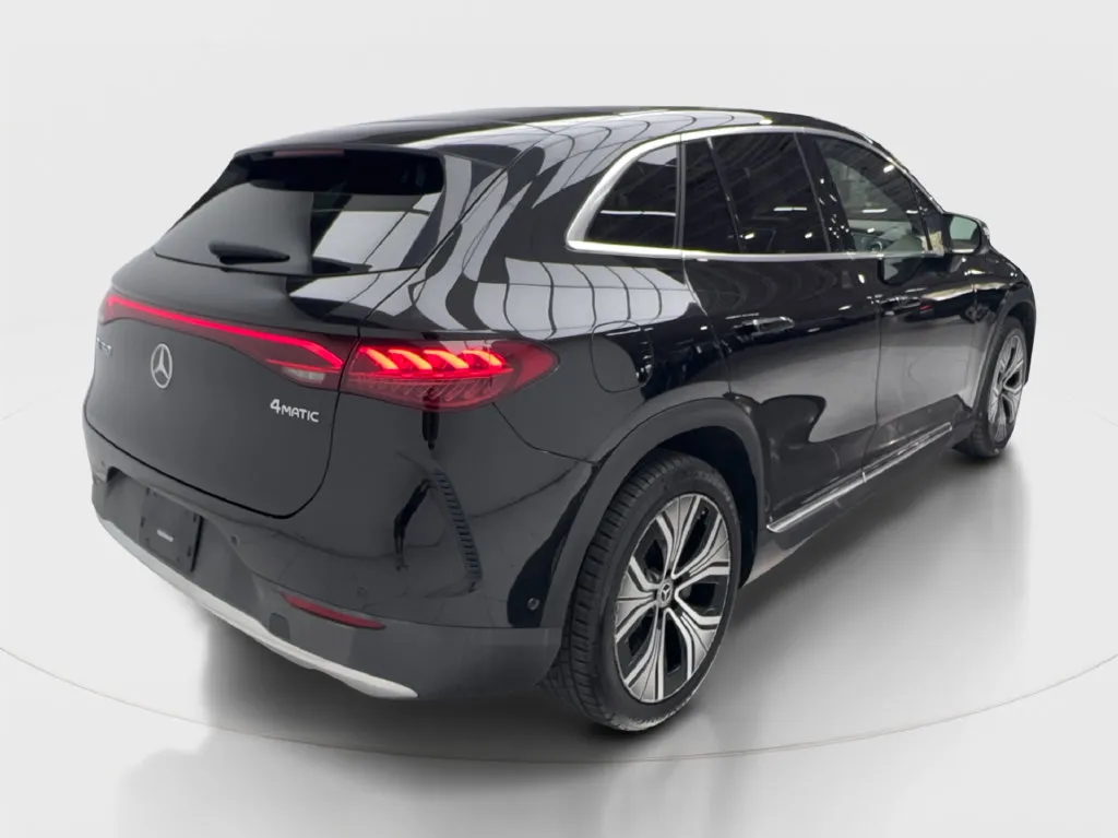 Mercedes-Benz EQE photo 7