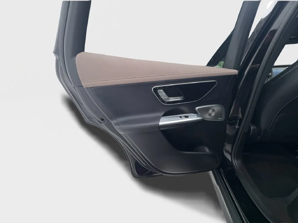 Mercedes-Benz EQE photo 26