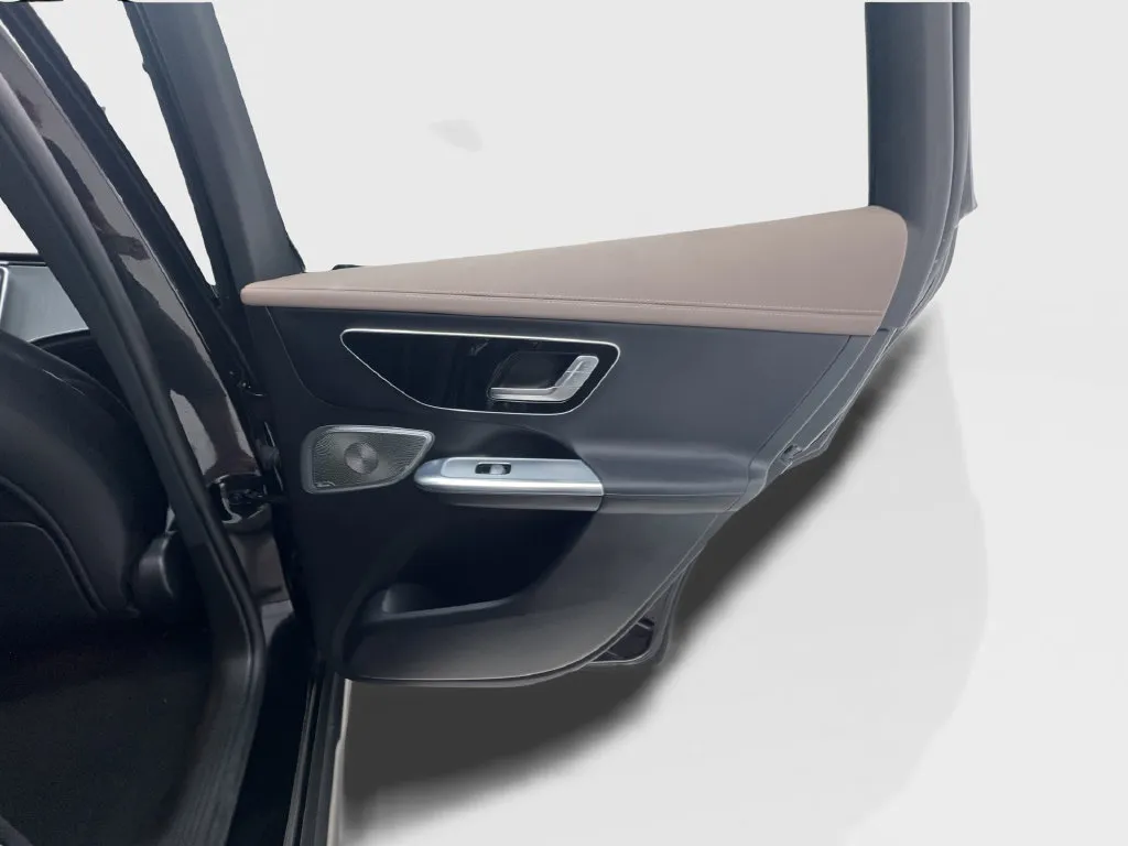 Mercedes-Benz EQE photo 29