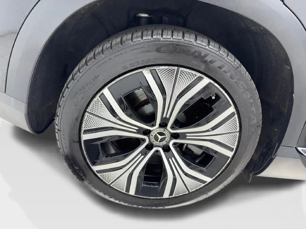 Mercedes-Benz EQE photo 16