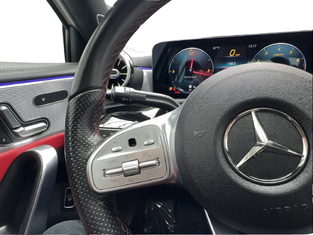 Mercedes-Benz A-Class photo 37