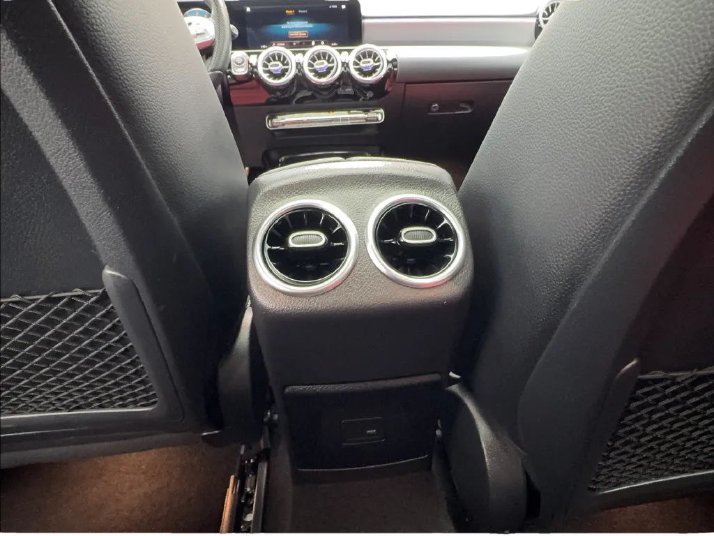 Mercedes-Benz A-Class photo 45
