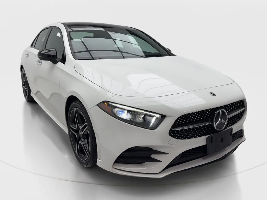 Mercedes-Benz A-Class photo 3