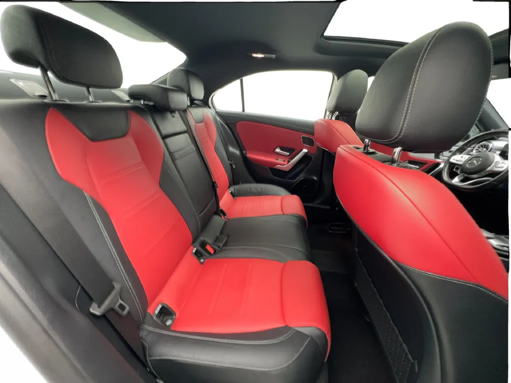 Mercedes-Benz A-Class photo 28