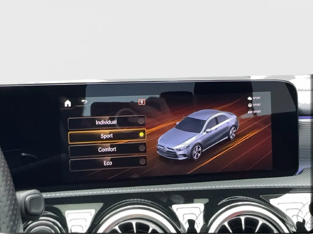 Mercedes-Benz A-Class photo 48