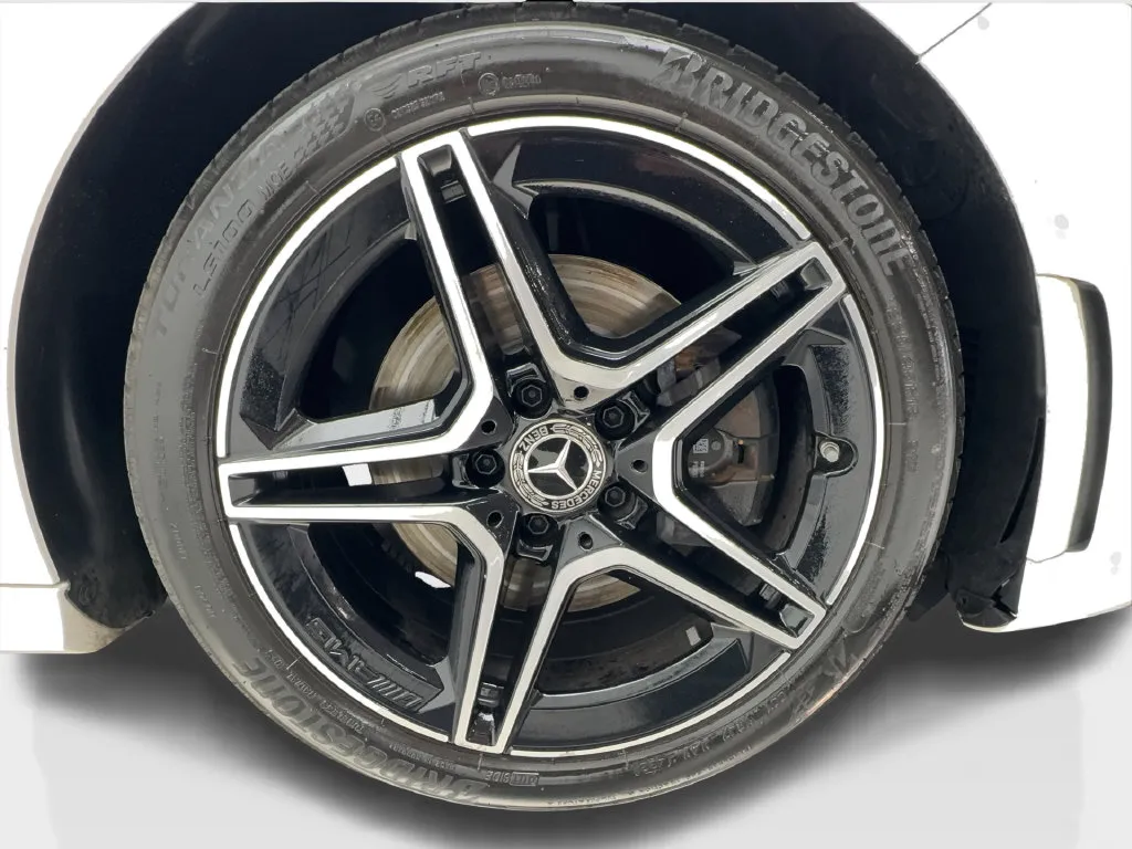 Mercedes-Benz A-Class photo 12