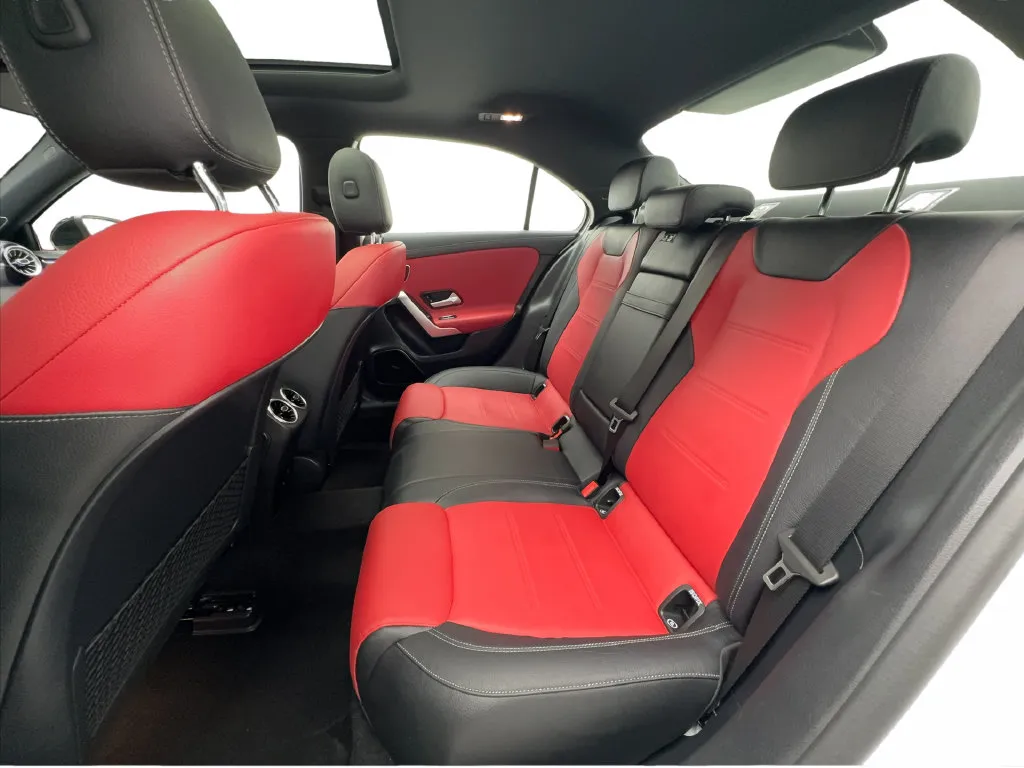 Mercedes-Benz A-Class photo 25