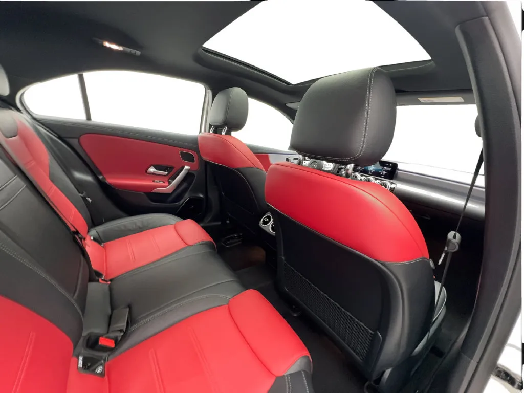 Mercedes-Benz A-Class photo 27