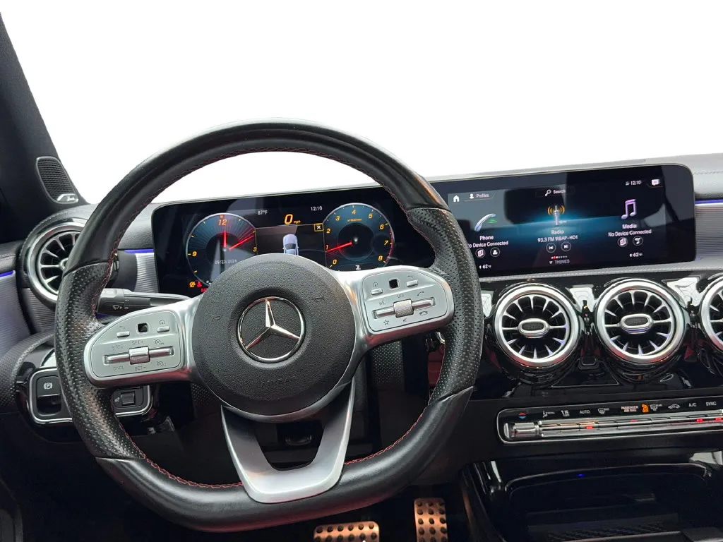 Mercedes-Benz A-Class photo 35
