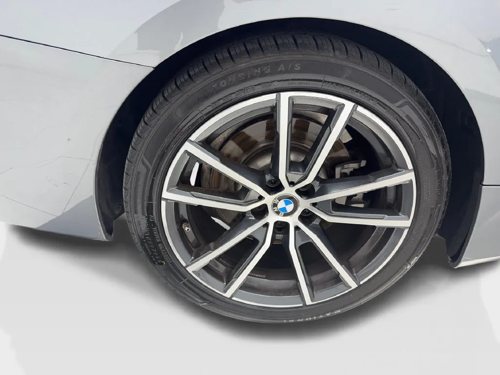 BMW 4 Series photo 14