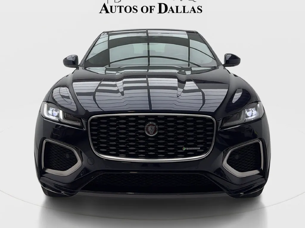 Jaguar F-PACE photo 4