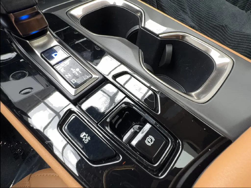 Lexus NX photo 49