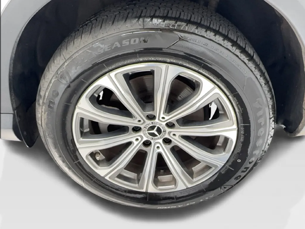 Mercedes-Benz GLC photo 14