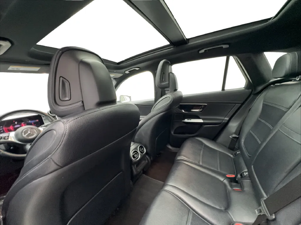 Mercedes-Benz GLC photo 26