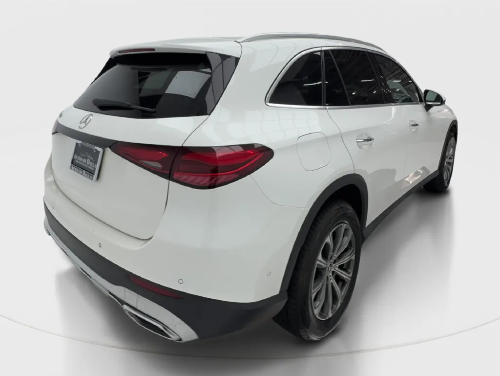 Mercedes-Benz GLC photo 8