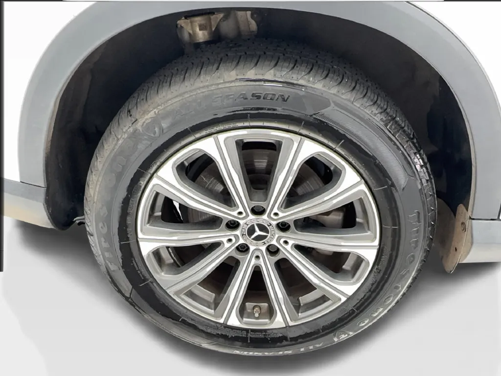 Mercedes-Benz GLC photo 18