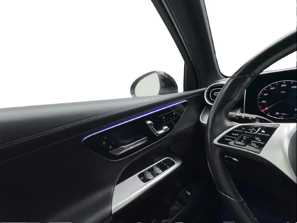 Mercedes-Benz GLC photo 40