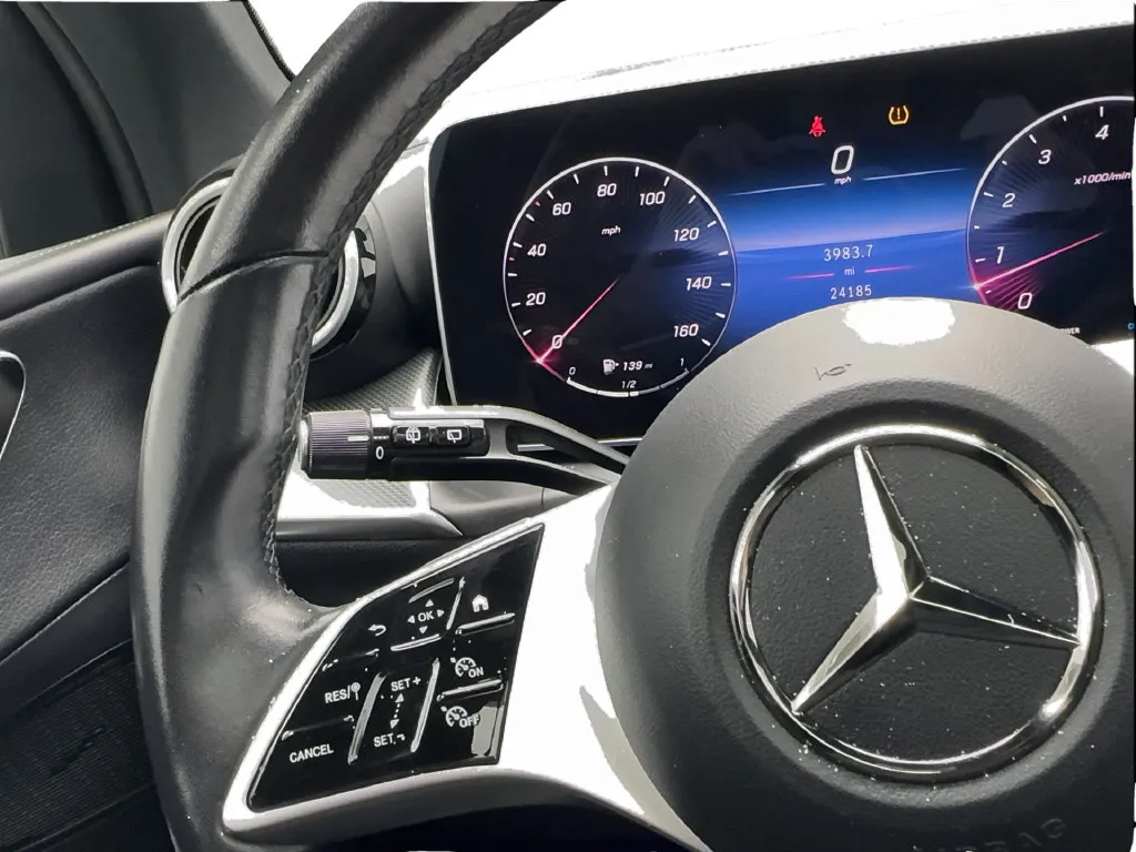 Mercedes-Benz GLC photo 43