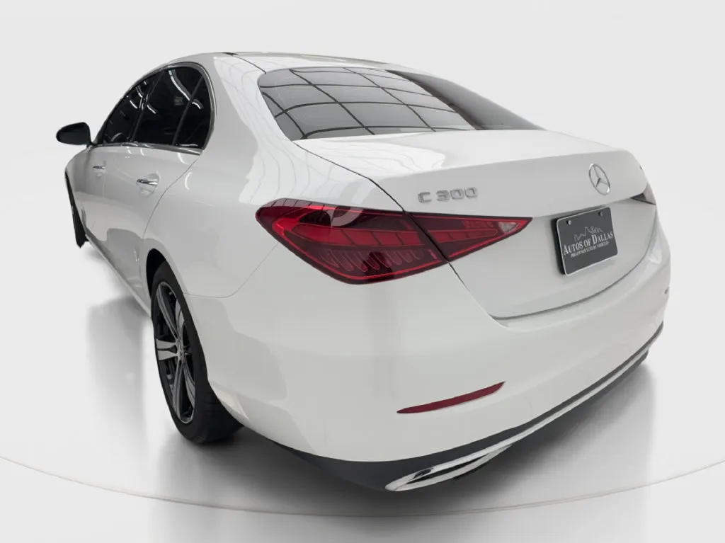 Mercedes-Benz C-Class photo 11