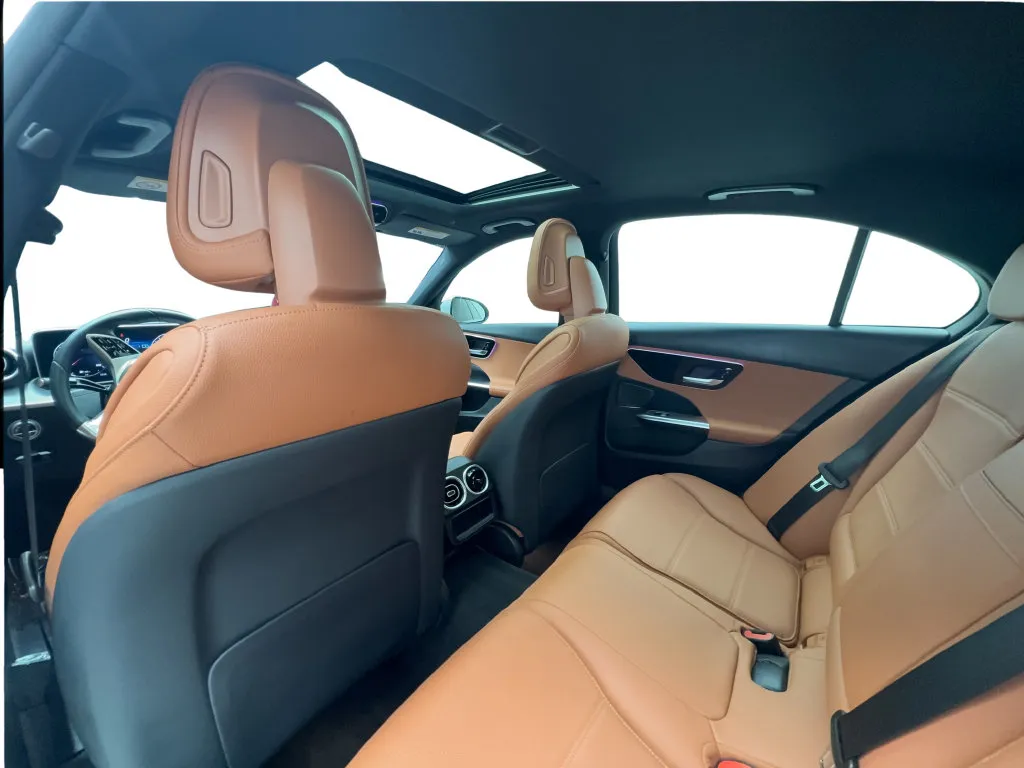 Mercedes-Benz C-Class photo 25