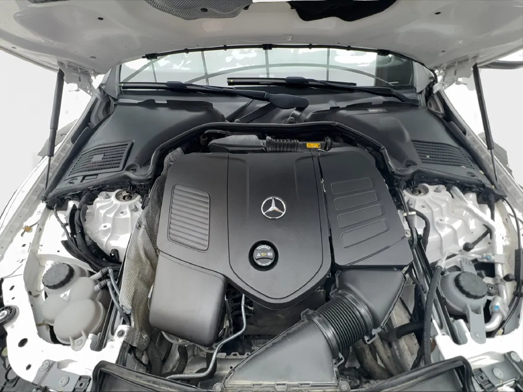 Mercedes-Benz C-Class photo 19