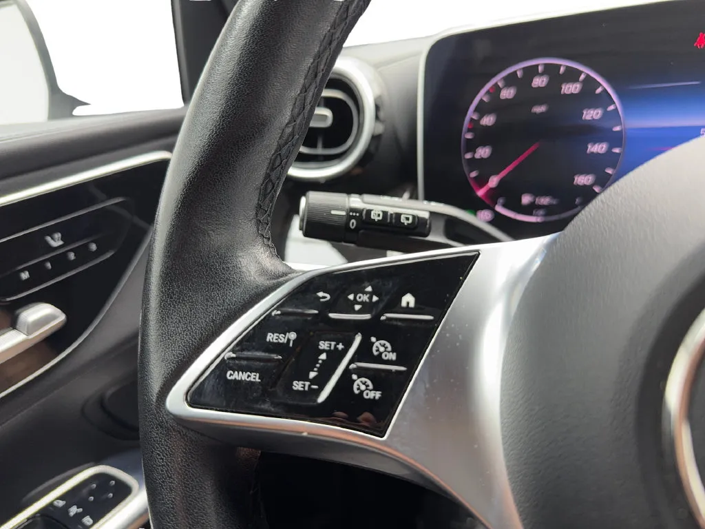 Mercedes-Benz GLC photo 39