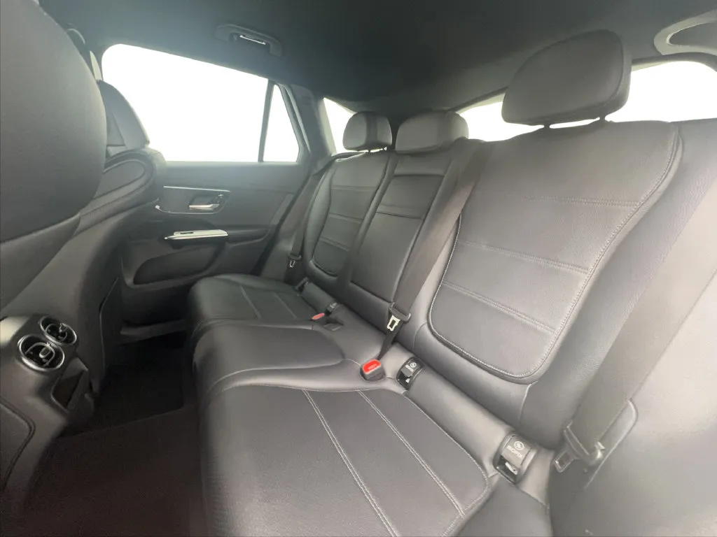 Mercedes-Benz GLC photo 23