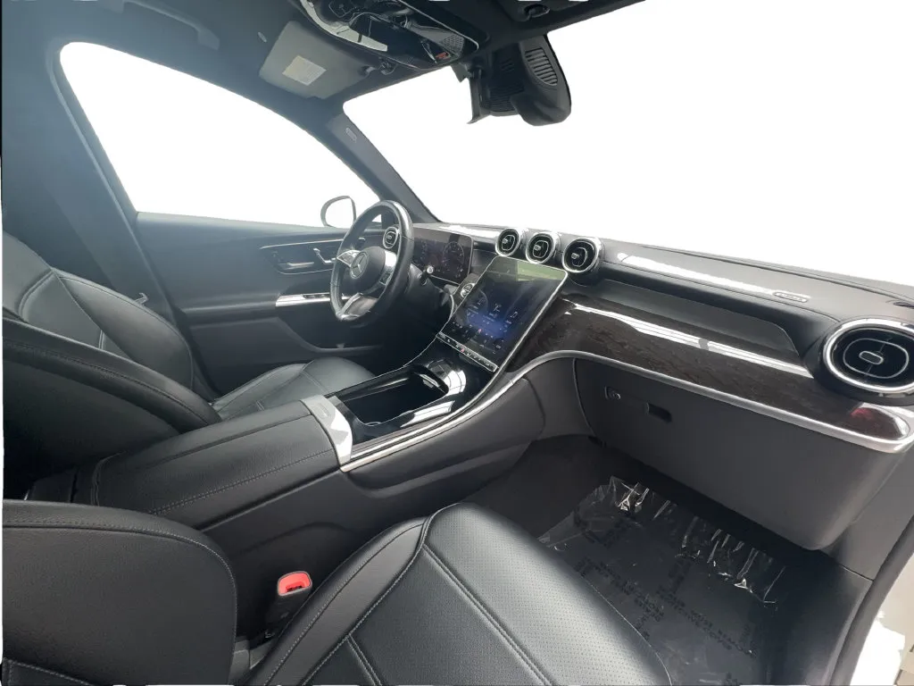 Mercedes-Benz GLC photo 29